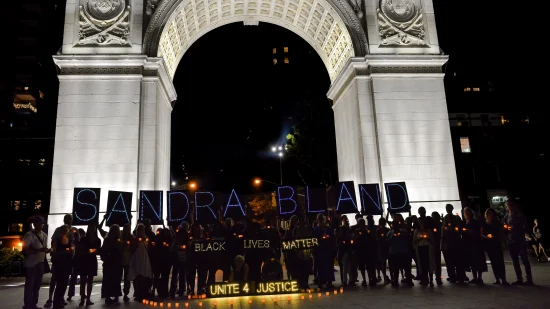 Mãi Nhắc Tên Cô: Cuộc Đời Và Cái Chết Của Sandra Bland - Say Her Name: The Life and Death of Sandra Bland